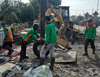 bersih-bersihbataskota
