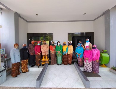 pakaian adat 28 sept